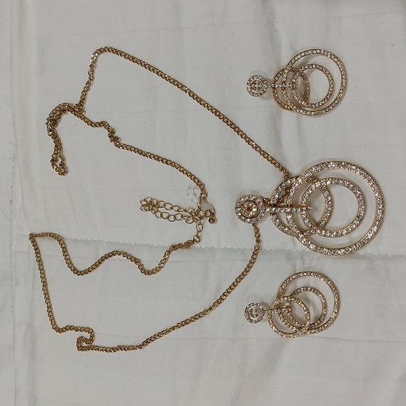 3 pce necklace set - Picture 1 of 1
